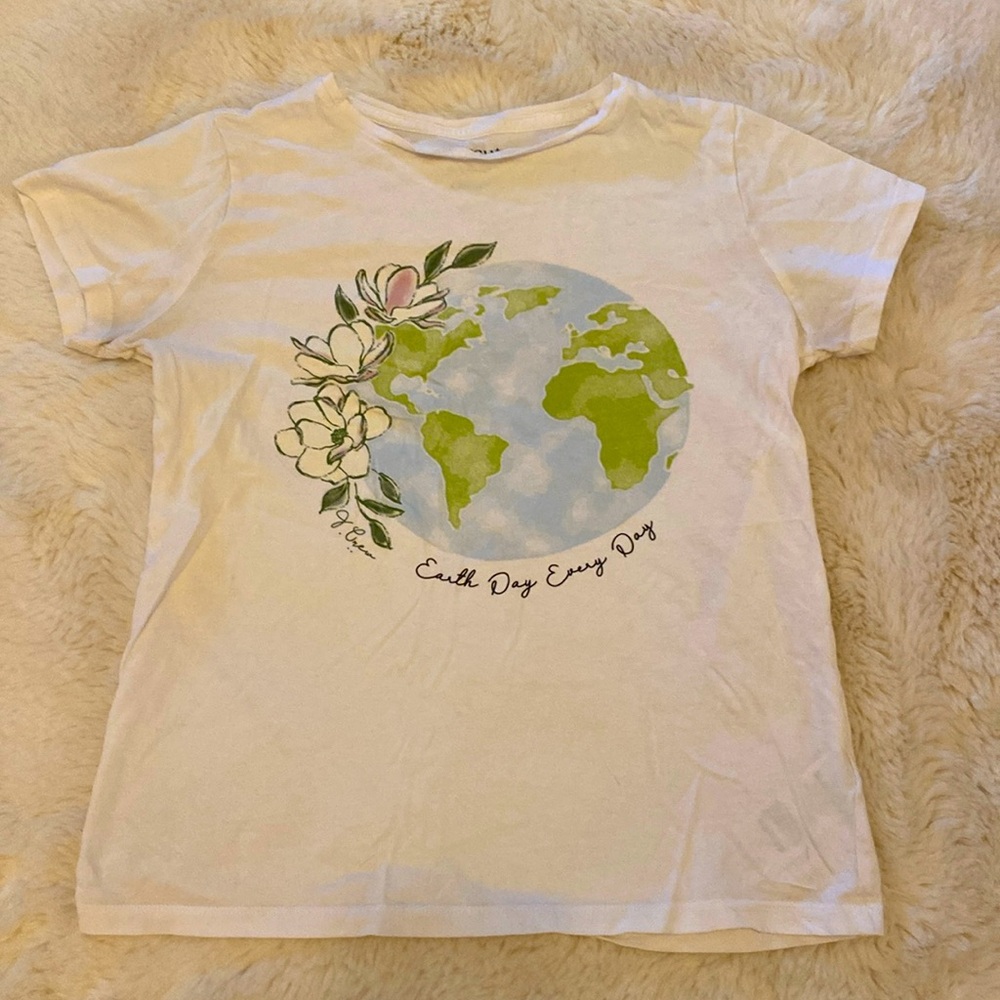 Crewcuts by J Crew Earth Day Everyday shirt